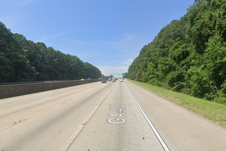 Single-Vehicle Crash on Georgia 400 Near Mansell Road Disrupts Traffic in Alpharetta