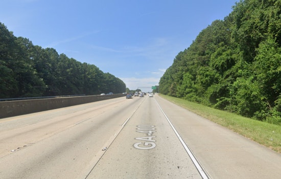 Single-Vehicle Crash on Georgia 400 Near Mansell Road Disrupts Traffic in Alpharetta