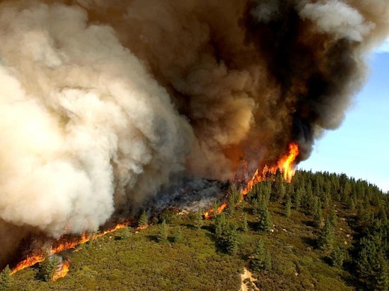 Soto Fire in Jurupa Valley Reaches 80% Containment, Evacuations Ebb as Santa Ana Winds Raise Fire Alert