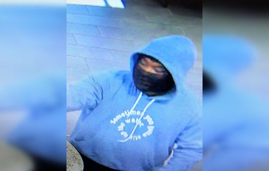 Springfield Police and FBI Hunt for Suspect After Volunteer State Bank Armed Robbery