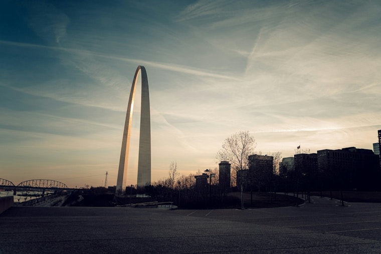 St. Louis Braces for Cloudy Skies and Chilly Temps Leading Up to Christmas