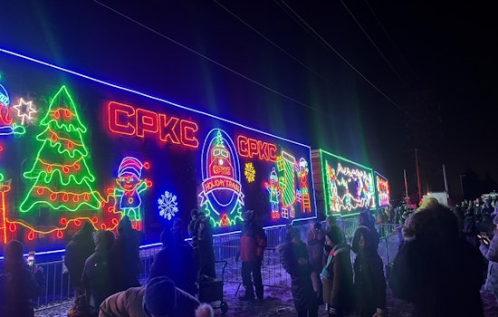 St. Louis Park Embraces Annual Holiday Train Tradition Amidst Winter Chill