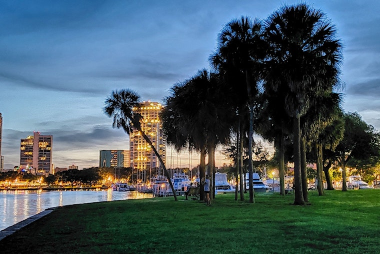 St. Petersburg Gears Up for 8th Annual 'Glow in the Park' Fit City 5K & 1-Mile Walk