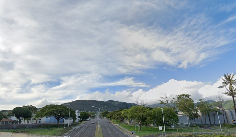 Stable Weather and Light Winds Forecast for Honolulu with Isolated Showers Expected