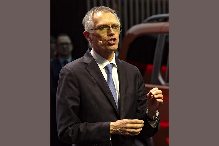 Stellantis CEO Carlos Tavares Resigns Amid Sales Decline and Internal Discontent