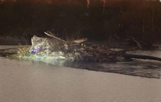 Stranded Duo Rescued from White River Island by Indianapolis Firefighters After Daring Nighttime Operation