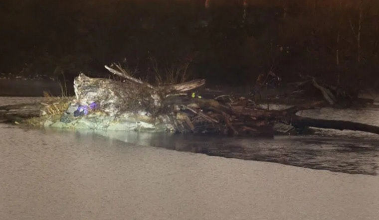 Stranded Duo Rescued from White River Island by Indianapolis Firefighters After Daring Nighttime Operation