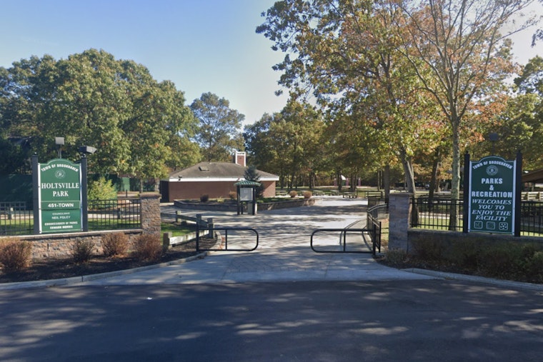 Suffolk DA Investigates Allegations of Animal Neglect at Holtsville Ecology Site After Bear's Death