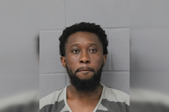 Suspected DWI Crash Claims Life in Southeast Austin, 30-Year-Old Charged