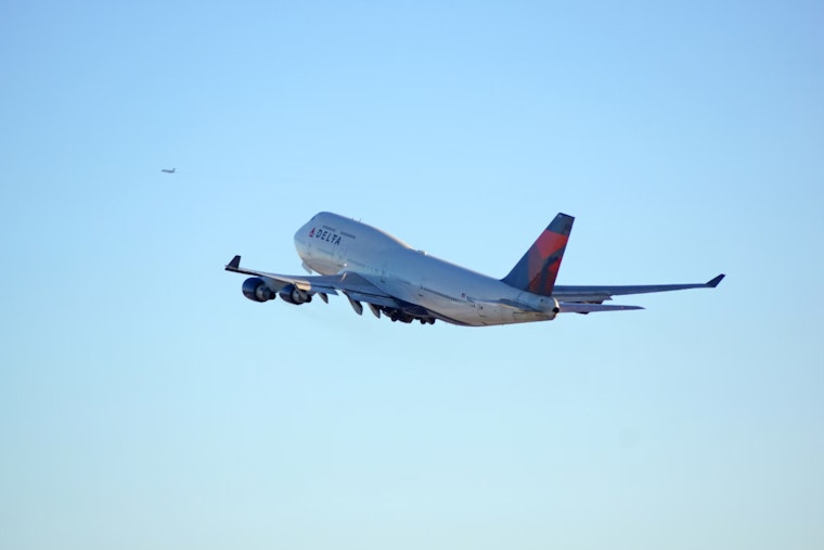 Suspected Stowaway to Face Charges in Brooklyn After Alleged Unauthorized Flight from New York to Paris