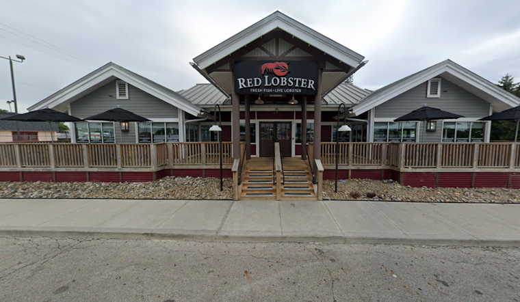 Suspicious Fire Engulfs Vacant Red Lobster in Columbus, Person Escapes Unscathed