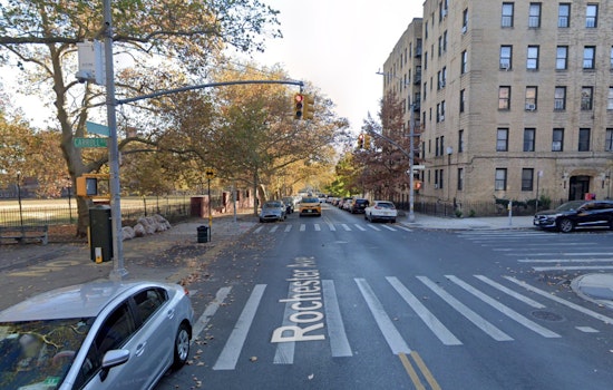 Teen in Critical Condition After Being Stabbed in Crown Heights, Suspects at Large
