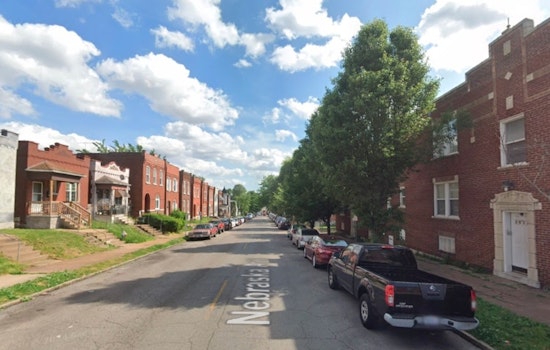 Teen Robbed at Gunpoint in St. Louis' Gravois Park Police Seek Suspects
