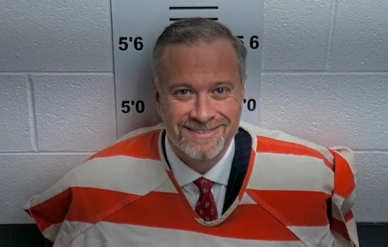 Tennessee DA Charged with Reckless Endangerment After Shooting Incident During Triple Homicide Suspect Pursuit in Smithville