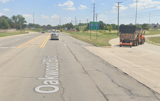 Tractor Trailer Incident on I-94 Near Oakwood Boulevard Causes Diesel Spill and Traffic Delays