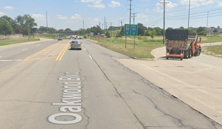 Tractor Trailer Incident on I-94 Near Oakwood Boulevard Causes Diesel Spill and Traffic Delays