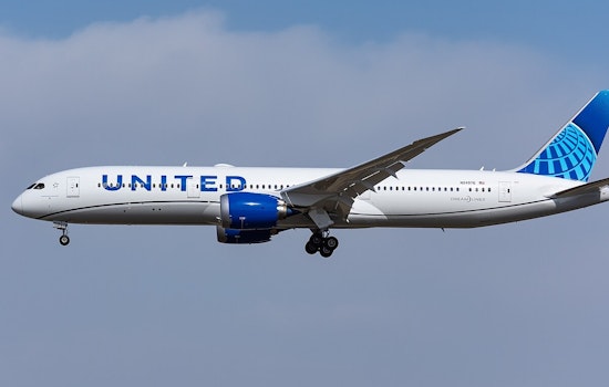 Tragedy Strikes on Christmas Eve as Body Found in United Plane's Wheel Well After Flight from Chicago to Maui