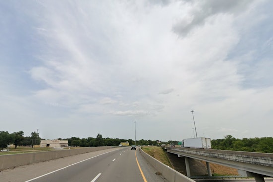 Two Airlifted to Hospital After Late-Night Crash on Highway 67 in West Alton