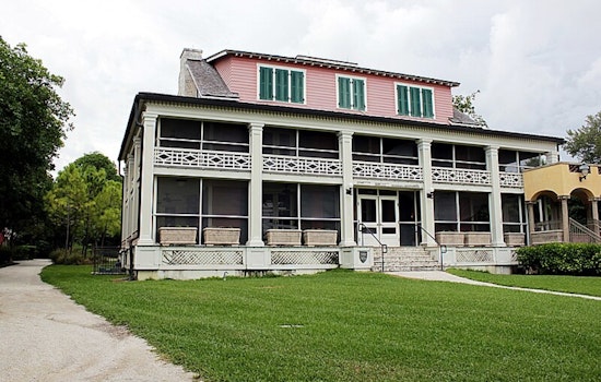 "Unraveled Tales" Exhibition at Miami's Deering Estate Delivers Ancestral Stories Through Art