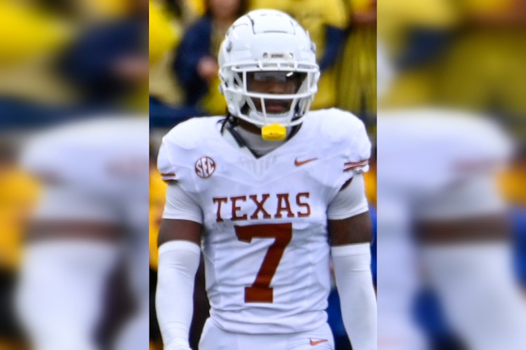 UT Austin's Jahdae Barron Clinches Prestigious 2024 Paycom Jim Thorpe Award as Nation's Top Defensive Back