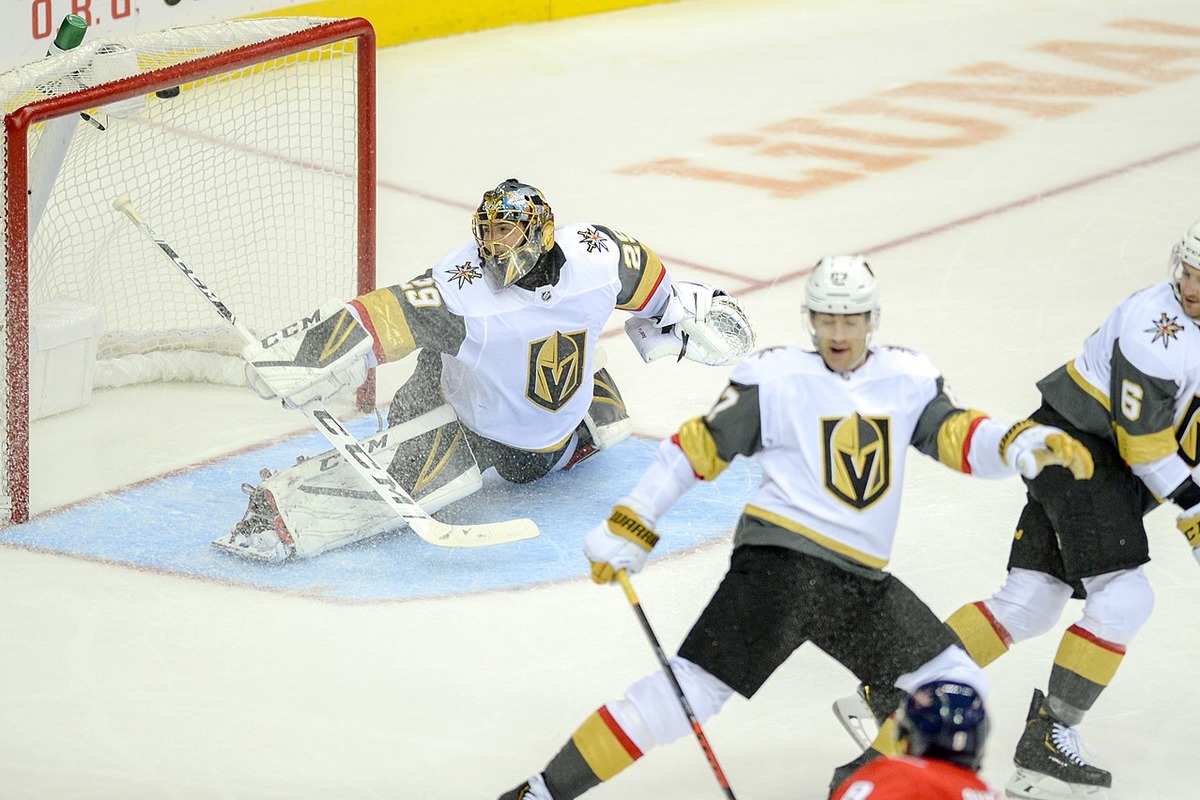 Vegas Golden Knights Clinch Fourth Straight Win Against Anaheim Ducks
