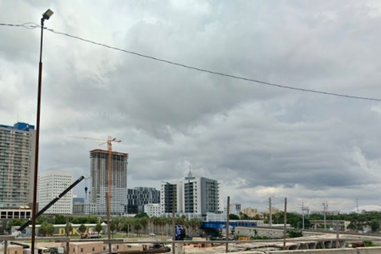 Warm and Wet Christmas in Miami with Spotty Showers and Balmy Temperatures