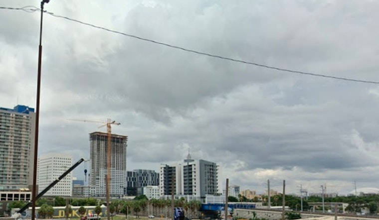 Warm and Wet Christmas in Miami with Spotty Showers and Balmy Temperatures
