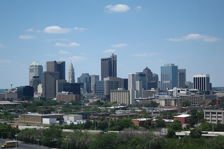 Warm Front Ushers in Temperature Rise Across Columbus, Cincinnati, and Wilmington