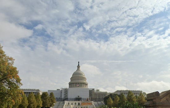 Washington D.C. Braces for Cool and Cloudy Christmas, Rainy Week Ahead