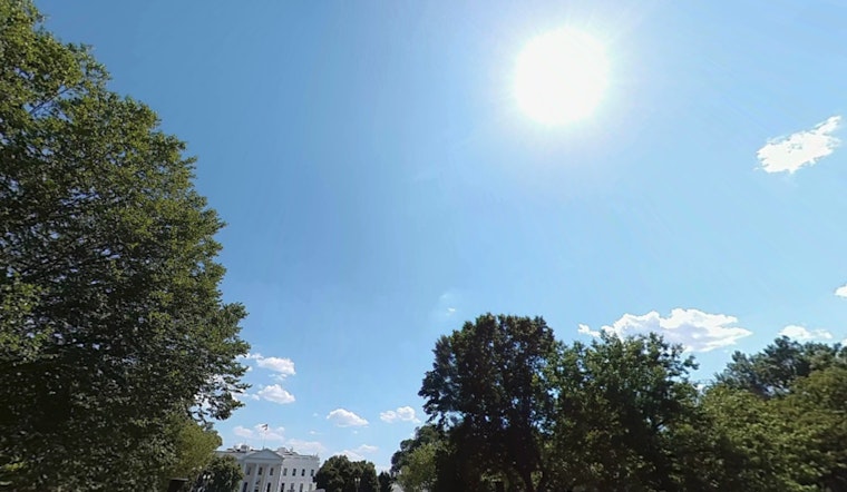 Washington D.C. Residents Anticipate Chilly Christmas Week with Possible Snow Showers