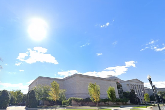 Washington D.C. to Enjoy Sunny Conditions with Gusty Winds, Showers Expected Tomorrow