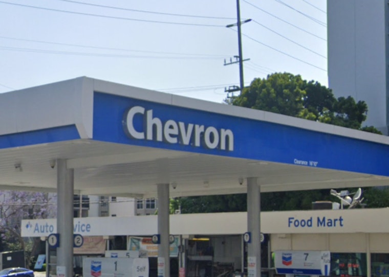 West Hollywood Residents Raise Traffic and Environmental Concerns Over Proposed Chevron Car Wash