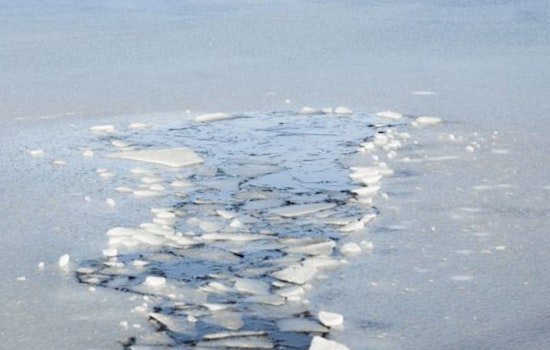 Wisconsin DNR Cautions Against Early-Winter Ice Risks, Offers Safety Guidance for Outdoor Enthusiasts