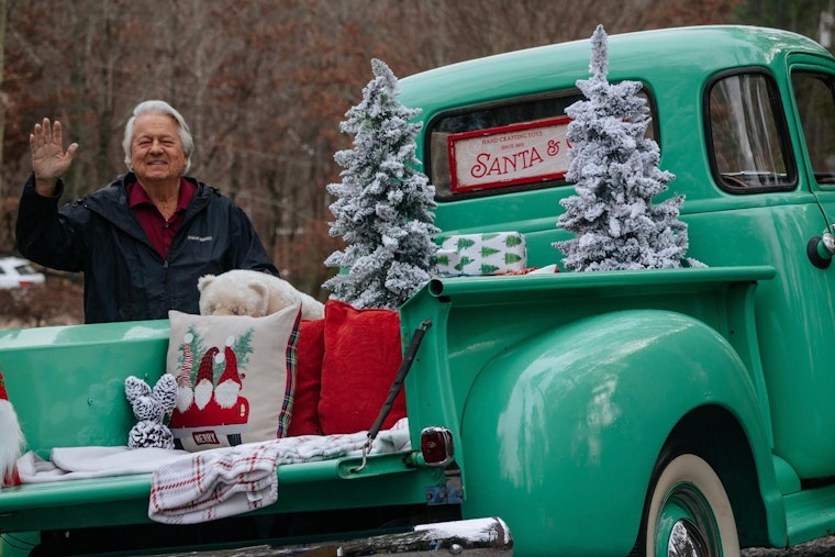 Woodstock’s Christmas Jubilee and Parade of Lights to Dazzle with Grand Marshal Mickey Swims
