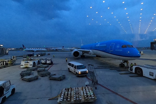 Albuquerque Flight U-Turns After Man Allegedly Tampers with Door