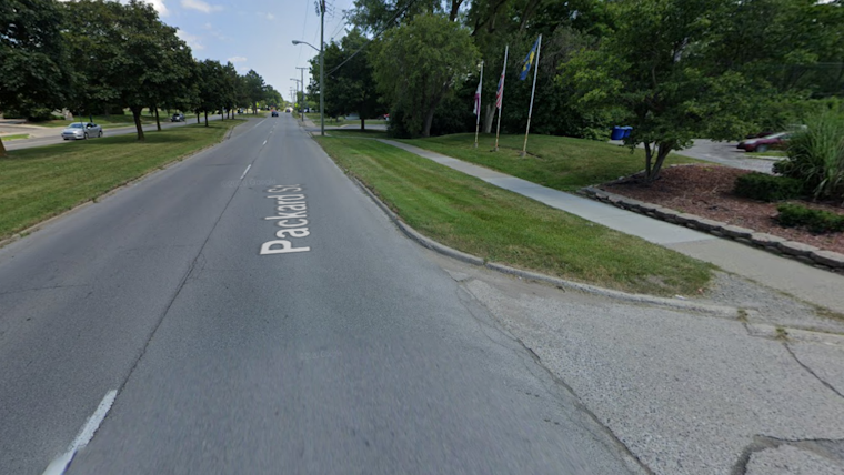 Ann Arbor Police Search for Masked Suspect in Armed Robbery at Rose Park