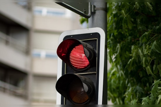 Atlanta City Council Approves Ban on Right-Turns on Red in Busy Districts to Enhance Pedestrian Safety