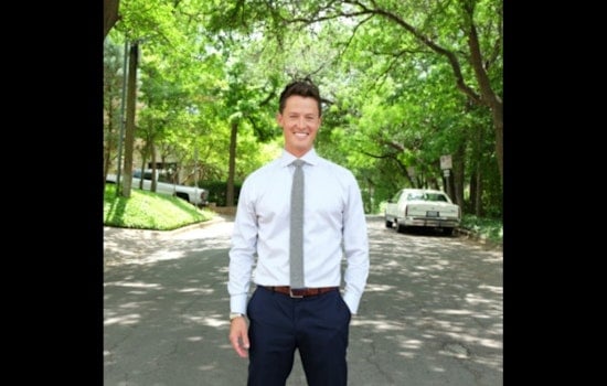 Austin Bids Farewell to Beloved Meteorologist David Yeomans After 12 Years at KXAN