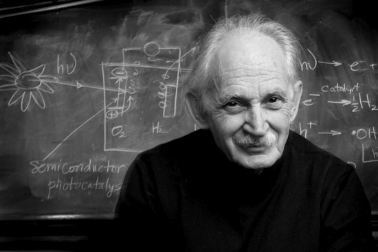 Austin Mourns Loss of 'Father of Modern Electrochemistry,' UT Austin's Allen J. Bard, at 90