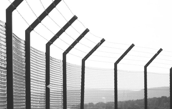 Big in Texas, Gov. Abbott Ramps Up the Rumble on Human Smuggling with Decade-Duty Sentences