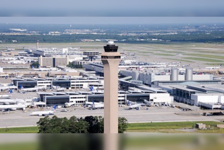 Biodegradable Foam Floods United Airlines Hangar at Houston Airport, No Impact on Flights