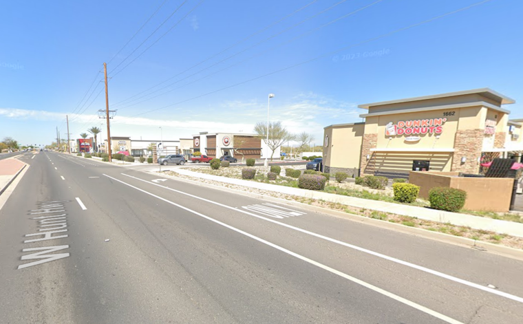 Bomb Threat at San Tan Valley Shopping Center Leads to Evacuation, Suspect Sought by Pinal County Sheriff's Office