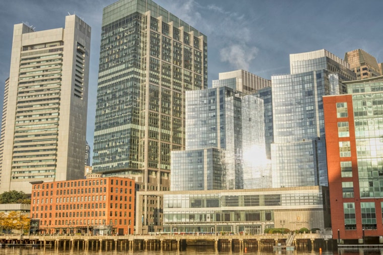 Boston Anticipates Weekend Sunshine After Prolonged Cloudy Conditions, According to National Weather Service