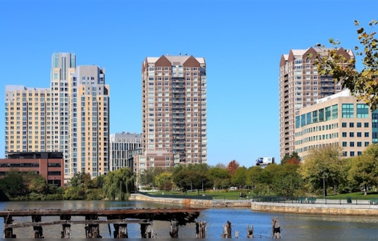 Boston Enjoys Brief Warmth Before Impending Storm Brings Mixed Weather Conditions
