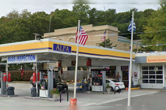 Boston Gas Station Inferno Averted by Quick Action After SUV Crash Ignites Fuel Pump