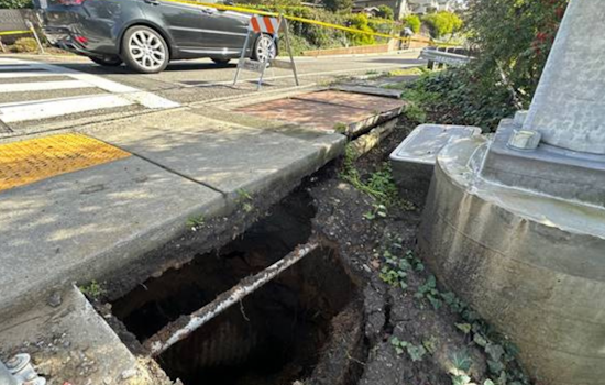 Caltrans Races to Repair Marin County Sinkhole on Tiburon Boulevard, Commuters Rerouted