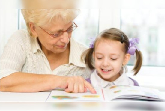 Chandler Seniors to Celebrate Dr. Seuss with Galveston Elementary Students in Intergenerational Reading Event
