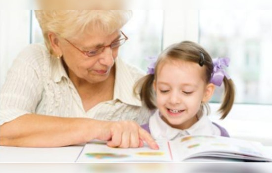 Chandler Seniors to Celebrate Dr. Seuss with Galveston Elementary Students in Intergenerational Reading Event