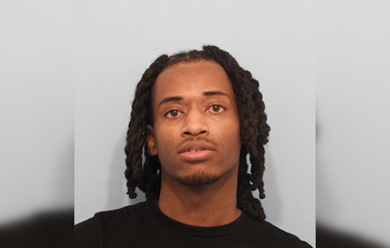 Chicago Man Detained Pre-Trial for Allegedly Leading Naperville Police on 104-mph Chase