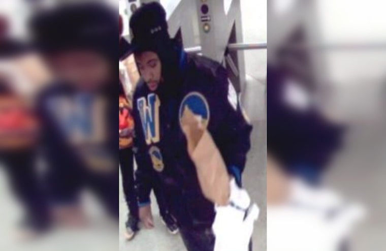 Chicago Police Seek Publics Help To Identify Suspect In Red Line 8463